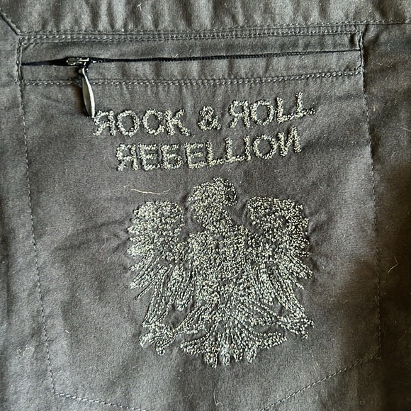 EUC Guess Men's Rock & Roll Rebellion Black Button Down Shirt Large - Picture 2 of 14